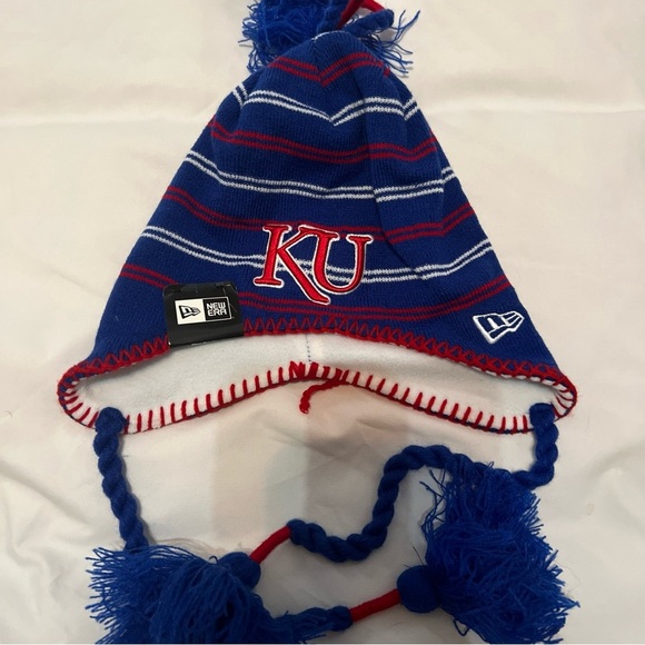 Kansas Jayhawks NEW Winter Hat w/ Tassles . College NCAA Warm Knit Adult Fan NWT - Picture 1 of 6